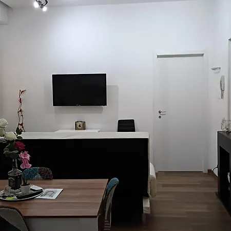 46m² 1 Slaapkamer, 1 Privé Badkamer In Center *